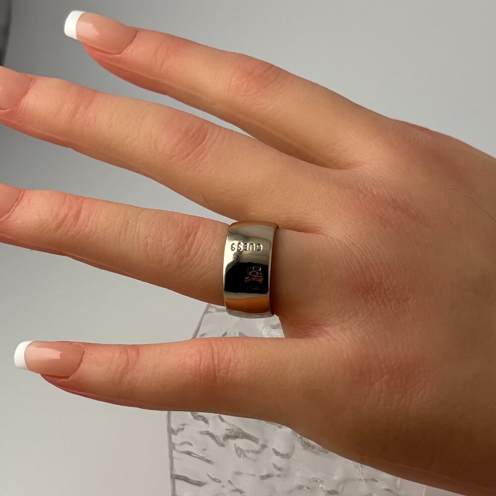 Guess "Basic" Wide Band Ring - Picture 10 of 10